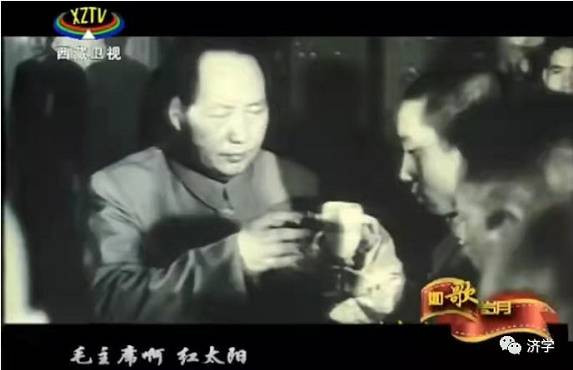 翻身农奴把歌唱:毛主席啊红太阳,革命道路宽又广