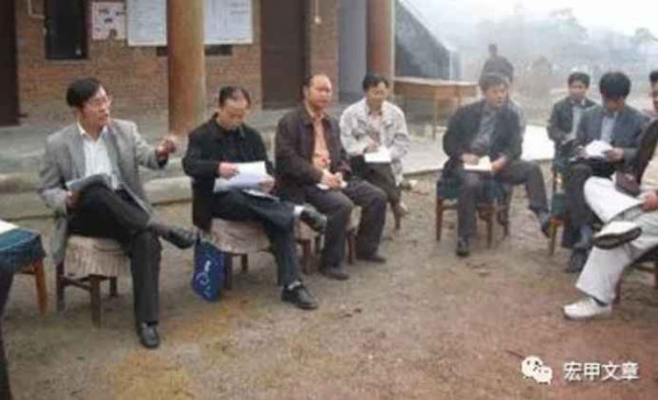 《半月谈》访问周建琨