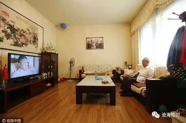 以毛泽东思想为指针坚定不移走社会主义道路的楷模