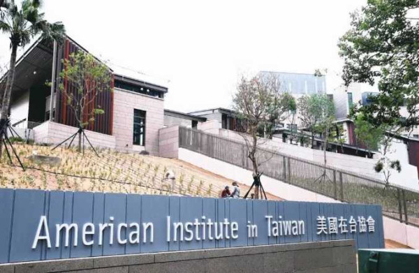 张宏良：美国已突破所有底线，我们还能退到哪里？