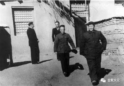 抬头望见北斗星，心中想念毛主席 | 除夕安康，新年快乐