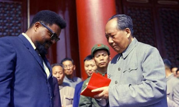 子午|TT难民涌入小红书：世界人民大团结万岁!