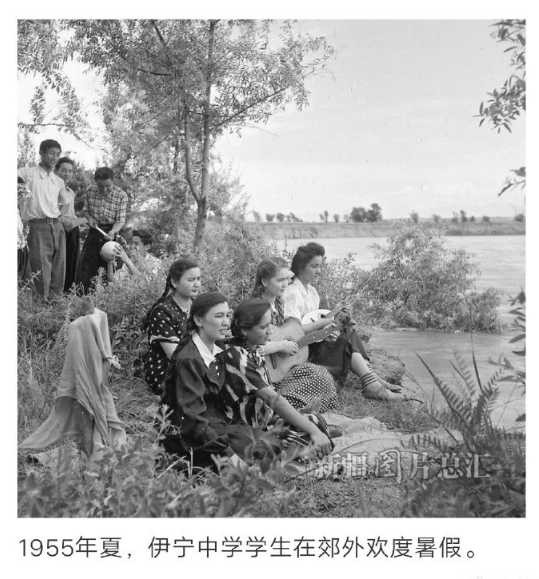 70年前的今天，新疆和平解放！