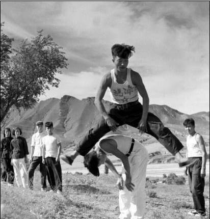 发展体育运动增强人民体质 看我国五十年前的体育运动会老照片