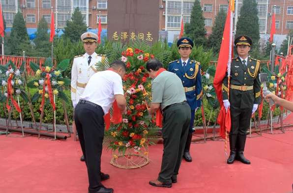 河北：刘现庄村举行纪念毛主席逝世47周年拜谒活动