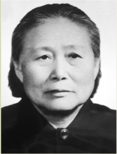 大别山里铁娘子金刚台上妇女排