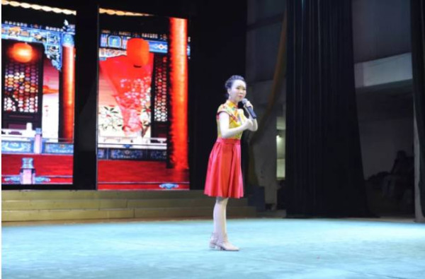 南街村隆重举行纪念毛主席诞辰125周年活动