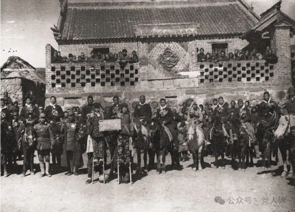 不能投降，因为老百姓都看着我们