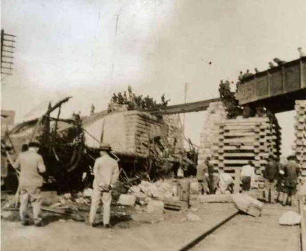 超级工程一览：民国范儿——姜文这番话，为何让公知张鸣勃然大怒？