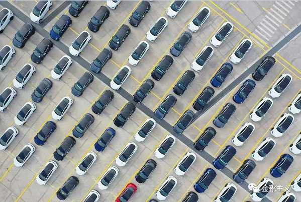 马斯克访华，野心与争议