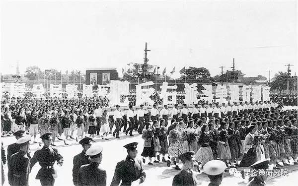 毛泽东的反右方针不是扩大化，而是实事求是，避免泛滥无归