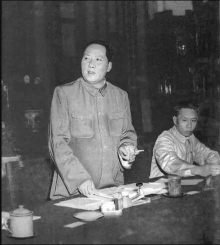 杰克·贝尔登笔下的中国乡贤与地主