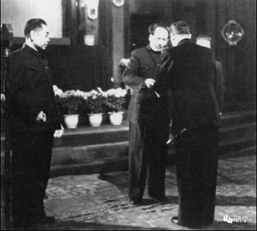 李克勤：1949年和新中国建交的有哪些国家？