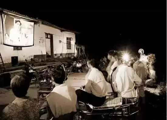 44年前存入银行1200元巨款 现在能取出多少钱?