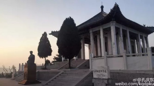 孔庆东：十字岭上话左权