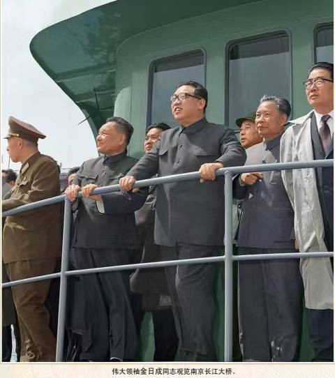 朝中友谊永垂不朽（二）