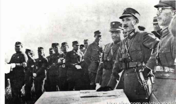 超级工程一览：民国范儿——姜文这番话，为何让公知张鸣勃然大怒？