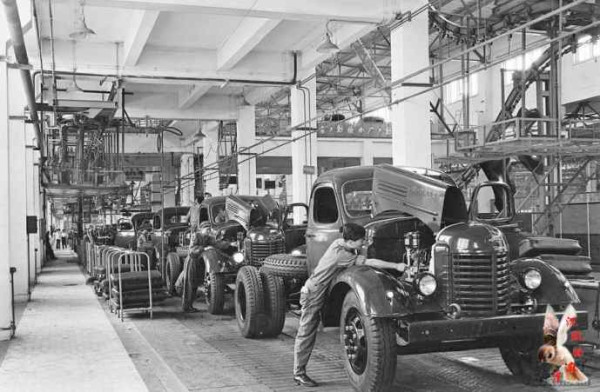 中华民族的子孙应当知道的关于毛主席的十四个谬论