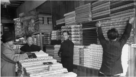 44年前存入银行1200元巨款 现在能取出多少钱?