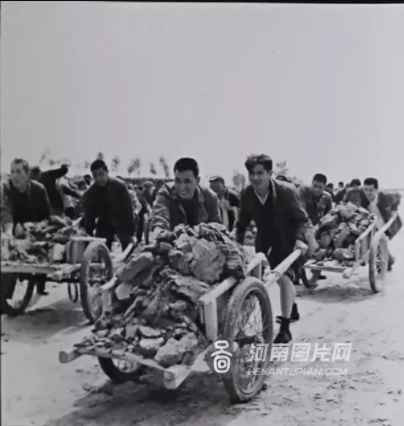 艰难奠基，新中国前三十年史诗般波澜壮阔的工业史（中）