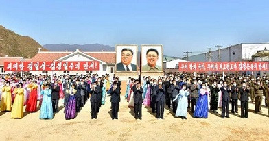 朝鲜各地人民乔迁新居