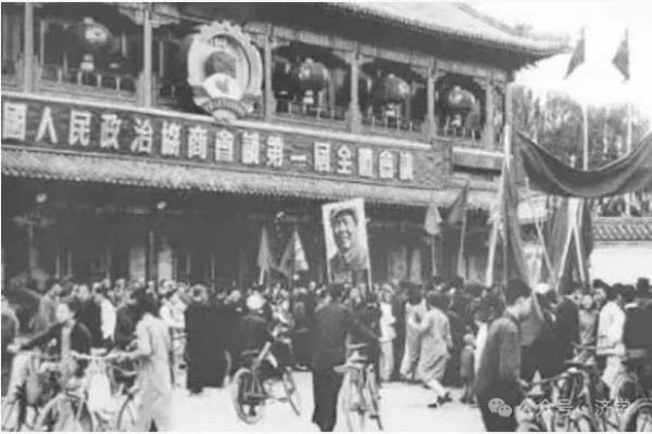 李克勤|纪念“四届人大”召开50周年：毛主席领导的“四个现代化”受益者首先是老百姓，对不对？
