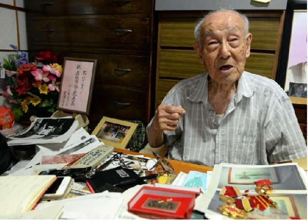 世界无产阶级革命者是一家,联合起来