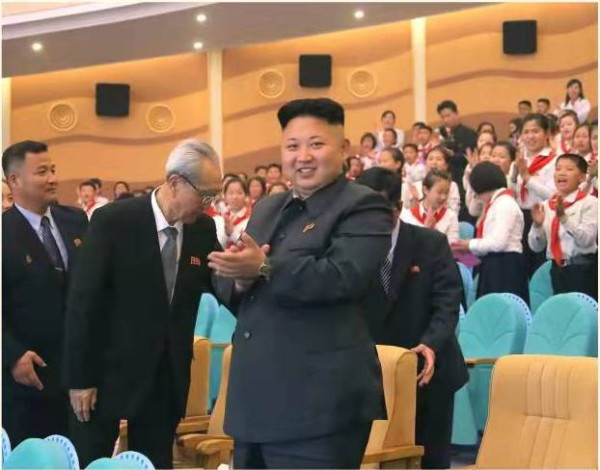 朝鲜画册：为了祖国的未来 (五）