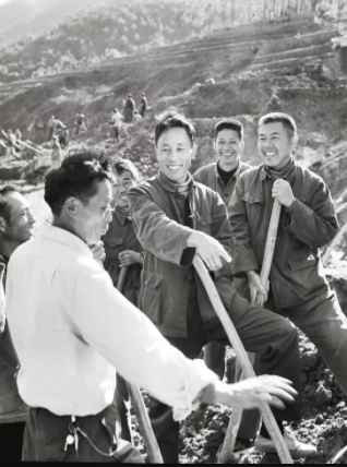 艰难奠基，新中国前三十年史诗般波澜壮阔的工业史（中）