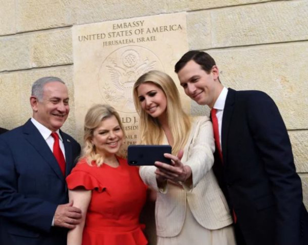 大屠杀：数千人伤亡，全世界眼睛血亮，付出这么大的流血代价非要迁使馆，值吗？