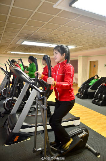 朝鲜工人：工人宿舍是“我们的温暖的家”