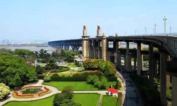 南京长江大桥建设实况美照流出，美呆了！