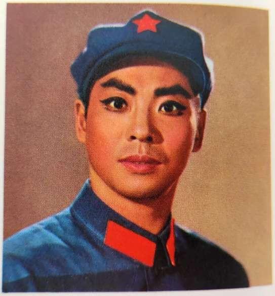 化妆造型图：革命现代舞剧《红色娘子军》精装版资料（1）