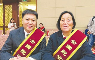 子午:从劳动模范到扶贫模范,被身份转换的不止是申纪兰……