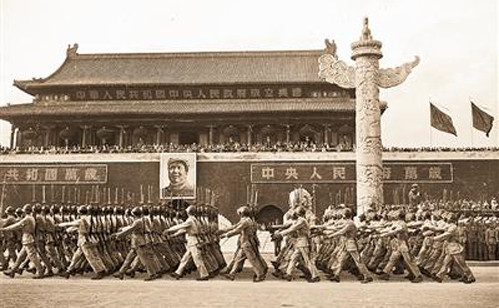 新中国第一次阅兵：1949年开国大典阅兵