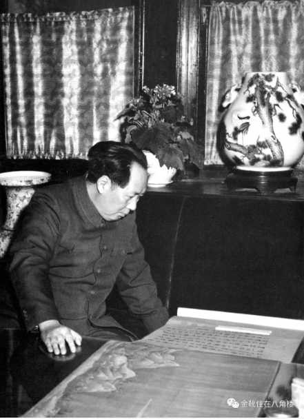 《狙击手》：论“自杀式袭击”的伪气魄