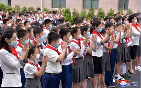 全国少年团员有意义地庆祝朝鲜少年团成立７７周年