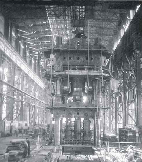 中国第一台万吨水压机——新中国机械工业腾飞的起点