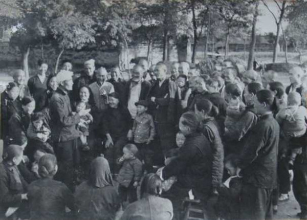 毛泽东社会主义光明道路——农业合作化运动