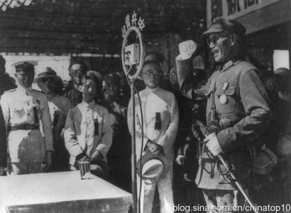 超级工程一览：民国范儿——姜文这番话，为何让公知张鸣勃然大怒？