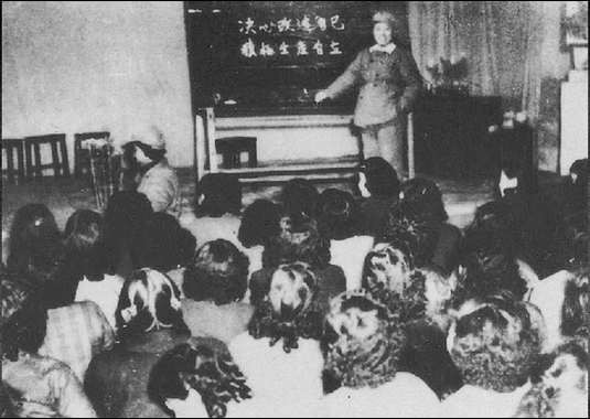 71年前的今天，新中国消灭妓院制度