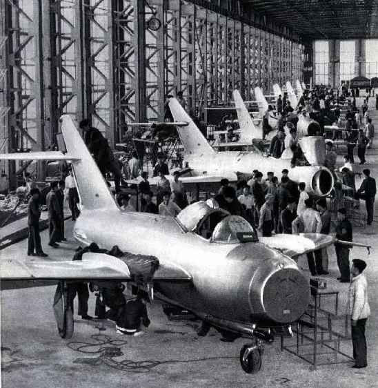 激情岁月！共和国留下父辈们创业的足印（4）