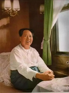 毛主席逝世44周年丨不忘初心，人民永远怀念您！