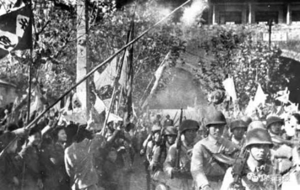 70年前这场胜利天翻地覆！毛泽东亲自写下这篇通讯