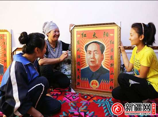 纪念毛主席诞辰125周年：毛主席永远活在各族人民心中