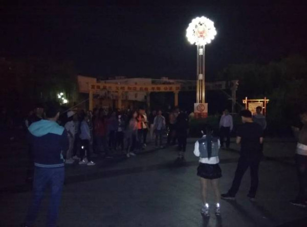 魏公仁:卧底仓库，实地拍摄，透视中国物流产业和物流工人