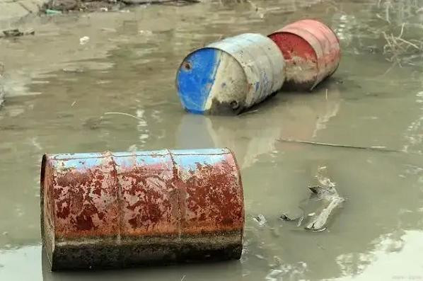 日本的核污染水里面，铯137和锶90等放射性物质严重超标