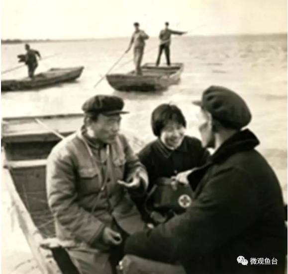 试论毛泽东医疗卫生思想的群众路线特征