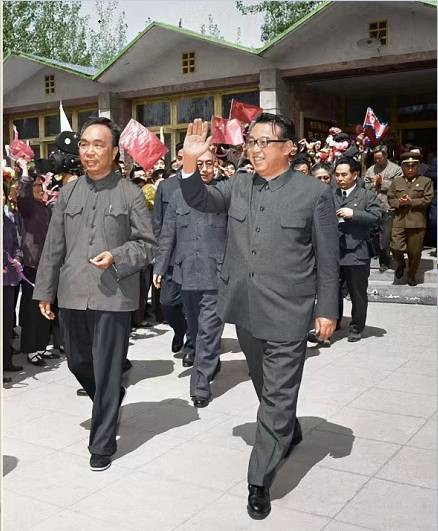 朝中友谊永垂不朽（二）