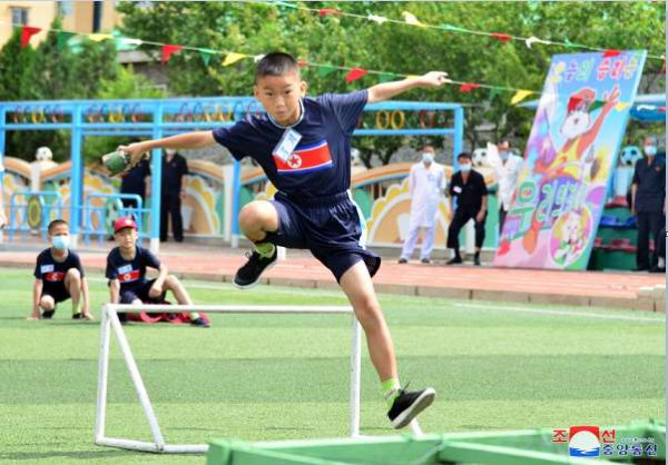 全国少年团员有意义地庆祝朝鲜少年团成立７７周年